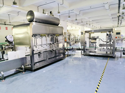 25kg大桶液體稱重灌裝旋蓋機